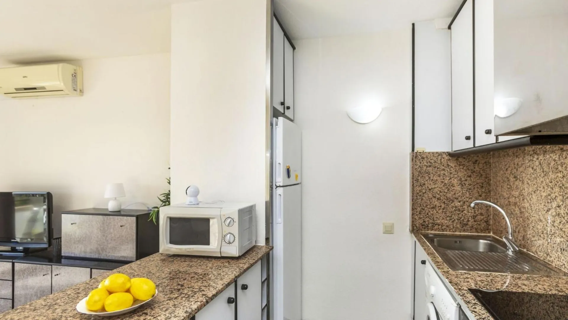 Apartment Cannes By Interhome Салоу